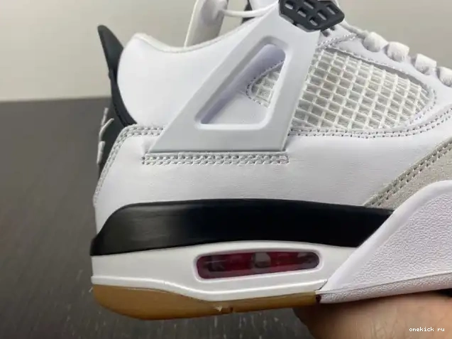 Chep Onekick DR5415-100 x Jordan Air SB 4 Nike 0327